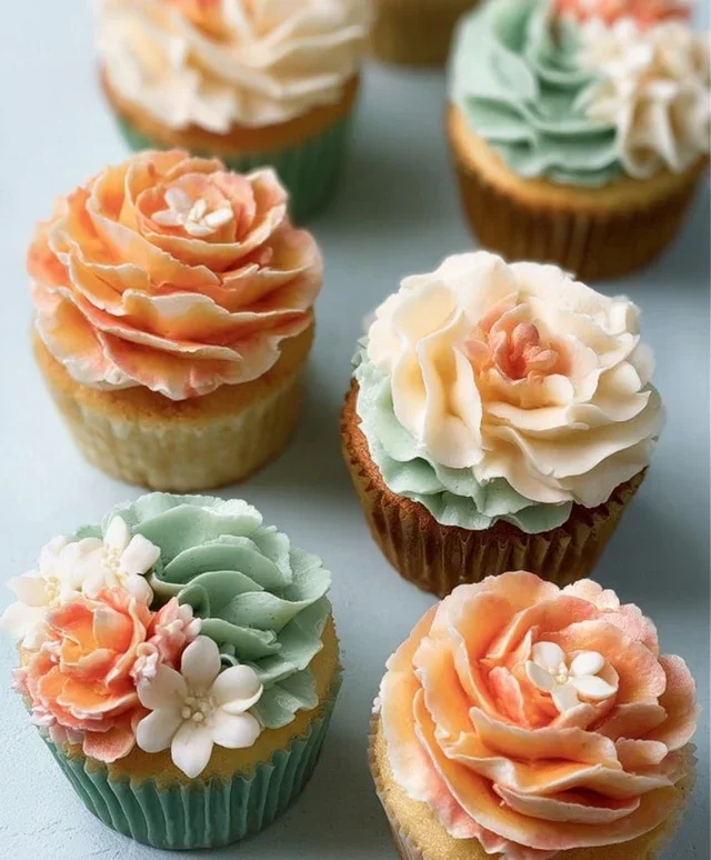 Sweet Treat Cupcake Ideas For Any Celebration : Peach and Soft Green Cupcakes